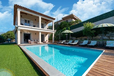 Villa Mathilda mit Pool dicht bei Nice