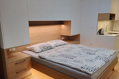 Dobrava Sea View Apartment with Terrace - Stu...