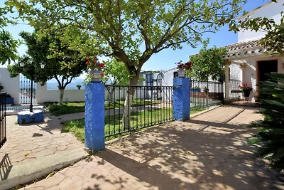Modernes Ferienhaus mit Pool