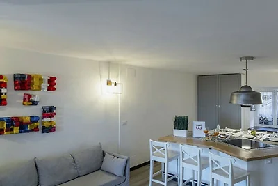 Wohnung in Genova mit Balkon und Parken