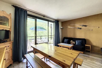 Angenehme Wohnung mit Balkon