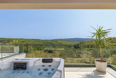 Villa in Labin mit Schwimmbecken