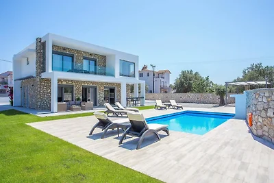 Luxuriöse Villa mit privatem Pool.