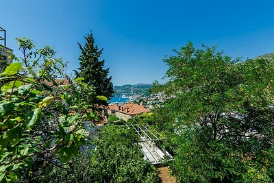 Apartments Dub - One-Bedroom Apartment with T...