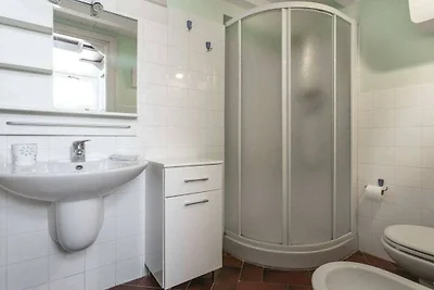Salomone Apartment 13