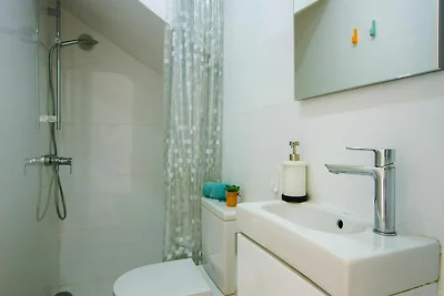 Casa di charme con piscina e vista sul mare