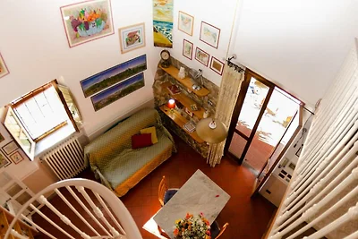 Tipica casa toscana in pietra antica