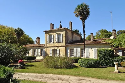 Casa bifamiliare su un vigneto, Talais