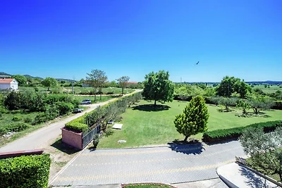 Moderna casa vacanze con piscina a Kakma
