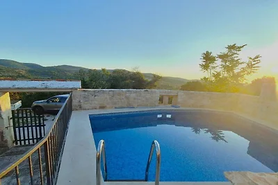 Glicinia mit Hydromassage-Pool