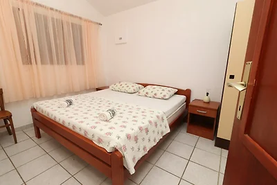 Holiday House Danica - Two Bedroom Holiday Ho...