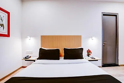 Super Townhouse Ulsoor