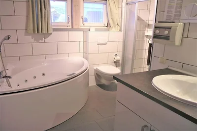 Ferienhaus mit Sauna im Ferienpark Mirow