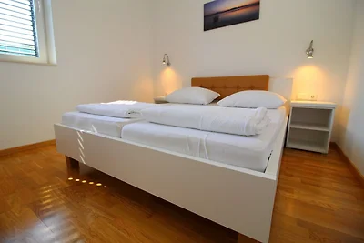 Apartments Kula - Comfort One Bedroom Apartme...