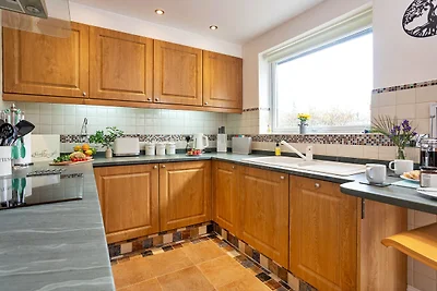 Rural retreat bungalow with garden, No...