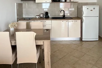 Apartments Dobrila - One Bedroom Apartment wi...