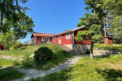 6 person holiday home in ÅKERSBERGA-By Traum