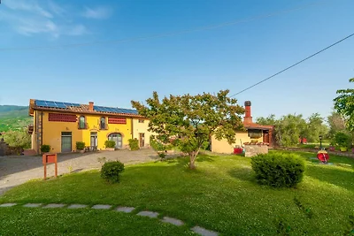 Malerische Wohnung mit eigener Terrasse nahe ...