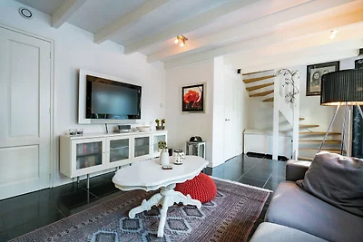 Ferienhaus in Ovezande mit Terrasse