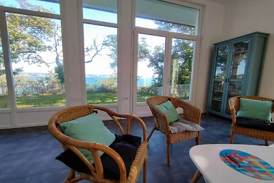 Fantastische Villa mit Meerblick in...