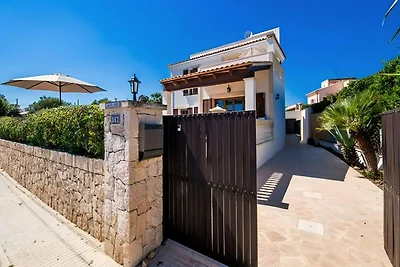 Villa in Santanyí mit Pool und Grill