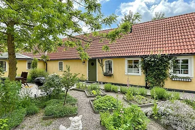5 persone case ad SJÖBO