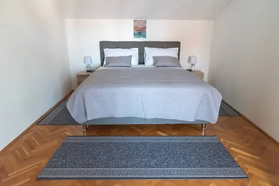 Kastel Gomilica Cozy and Stylish Apartments n...