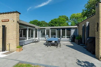Bungalow in Sint Maartenszee am Strand