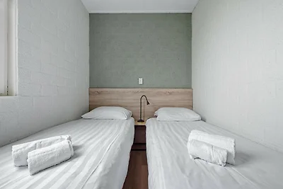 Bungalow am Hang mit Garten