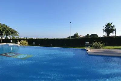 Moderne Wohnung mit Pool in Meeresnähe