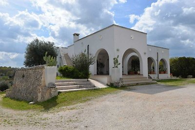 Mooi vakantiehuis  - Tenuta Miriam in Ostuni-...