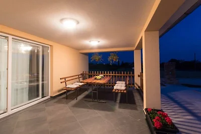 Ferienhaus in Žminj mit Schwimmbecken