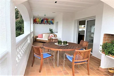 Vakantiehuis in Roses met zwembad