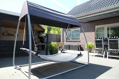 Moderna casa vacanze con veranda a Limmen
