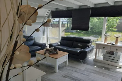 Charmanter Bungalow in Strandnähe