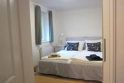 Große Gartenwohnung
