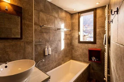 4 Zimmer, Schlafmöglichkeiten für 8/9 Persone...