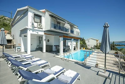 Ferienwohnung am Strand in Starigrad