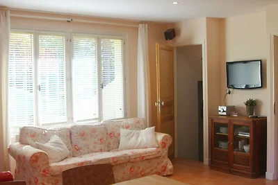 Zeer mooi appartement met zwembad in de...