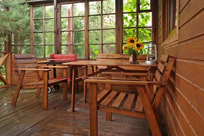 Ferienhaus mit Kamin und großer Terrasse
