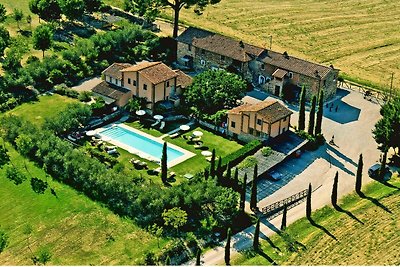 Agriturismo in Castiglione del Lago met uitzi...