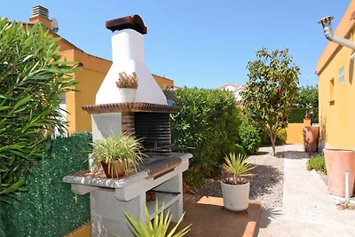 Villa a LEscala con piscina
