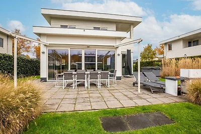 Moderne Villa mit Sauna der Nähe von...