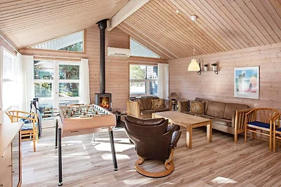 10 Personen Ferienhaus in Væggerløse-By Traum