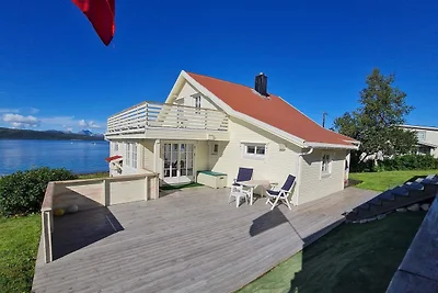 6 osob apartament w Finnsnes-By Traum