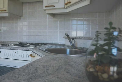 Comfortable Apartment with Mountain View - On...