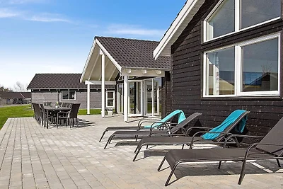 Maison de vacances pour 18 a Hasselberg