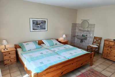 Apartamento vacacional en Ulmen con piscina.