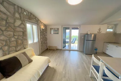 One bedroom apartment with sea view (3)