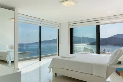 Villa a Kalkan con piscina